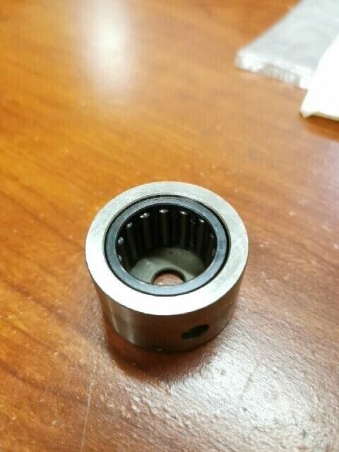 NOS Honda CB250 CB350 CB360 CL250 CL350 SL350 NEEDLE BEARING 23931-286-068 H86