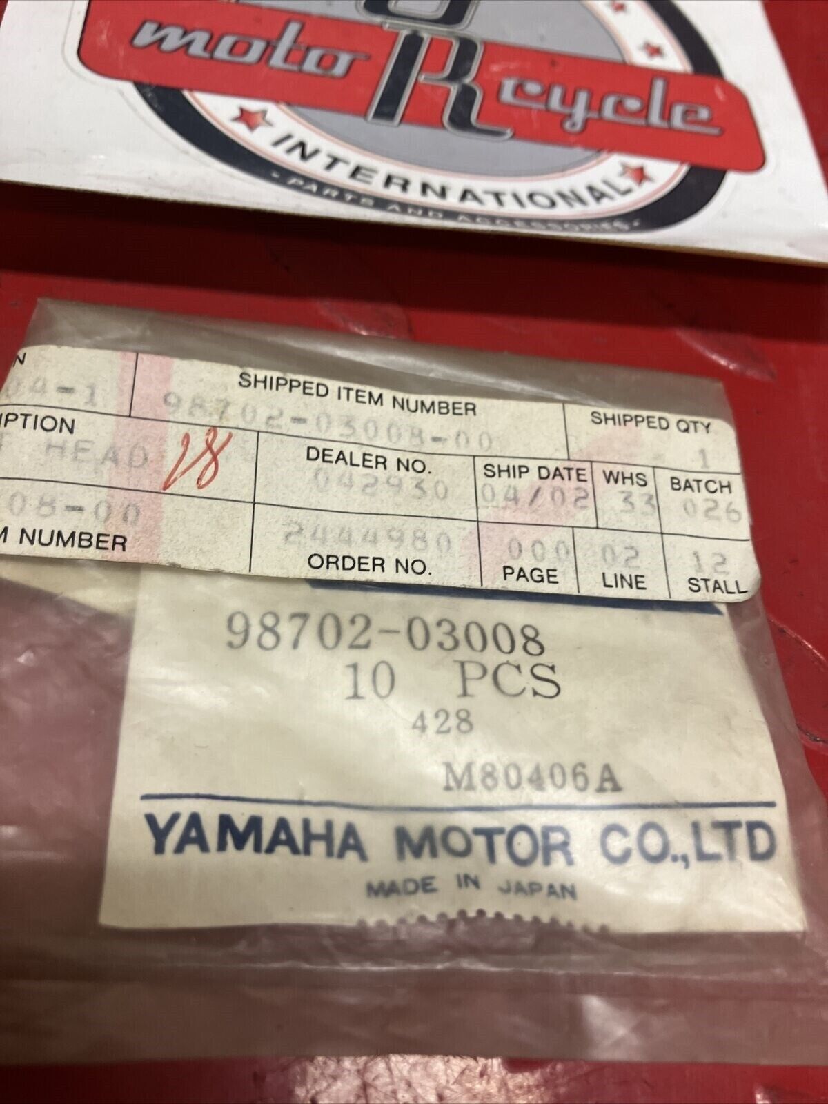 NOS YAMAHA SCREW FLAT 98702-03008-00 SUB  BY 98707-03008-00 Y65
