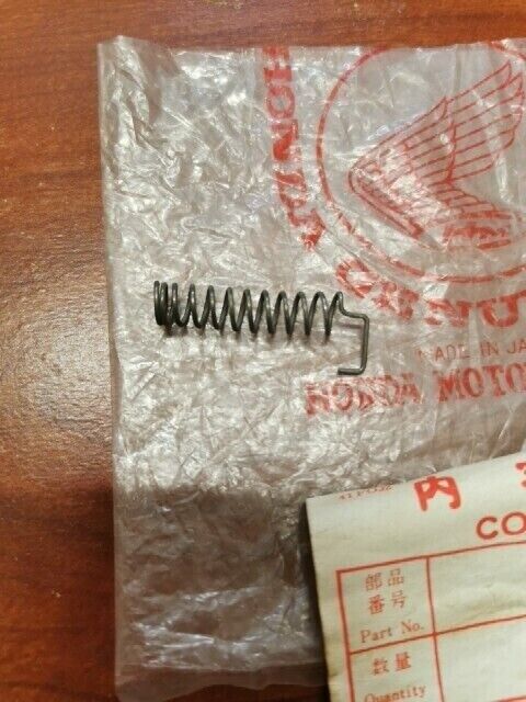 NOS Honda CB500 K0 SHIFT DRUM STOPPER SPRING 24435-323-000 H86