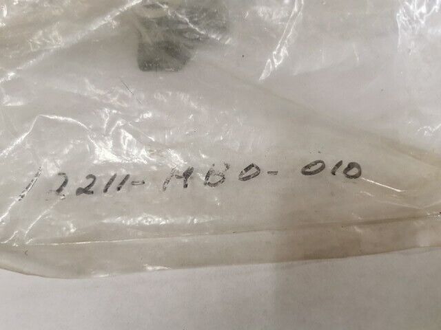 NOS HONDA VF750C VF750S 1982 HOLDER A CAMSHAFT 12211-MB0-010  H70