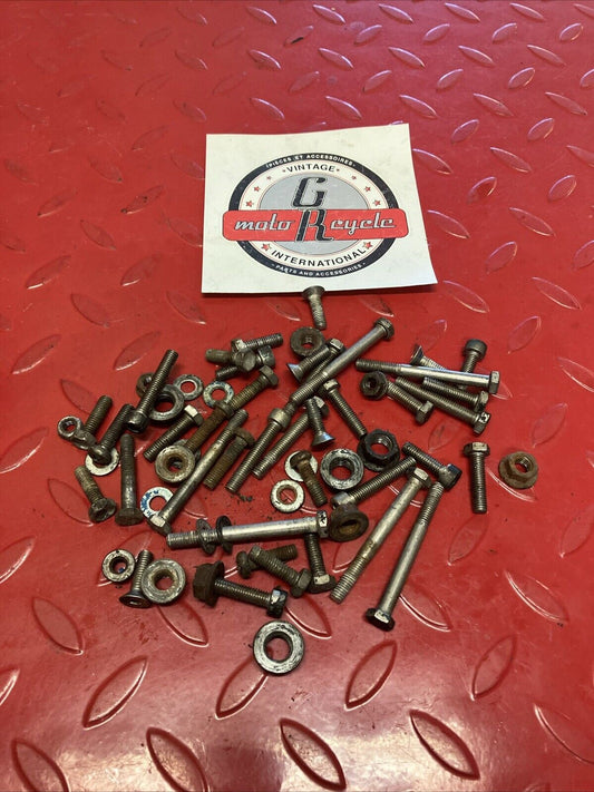 Suzuki RM250 1987 engine motor crankcase cylinder bolt nut hardware