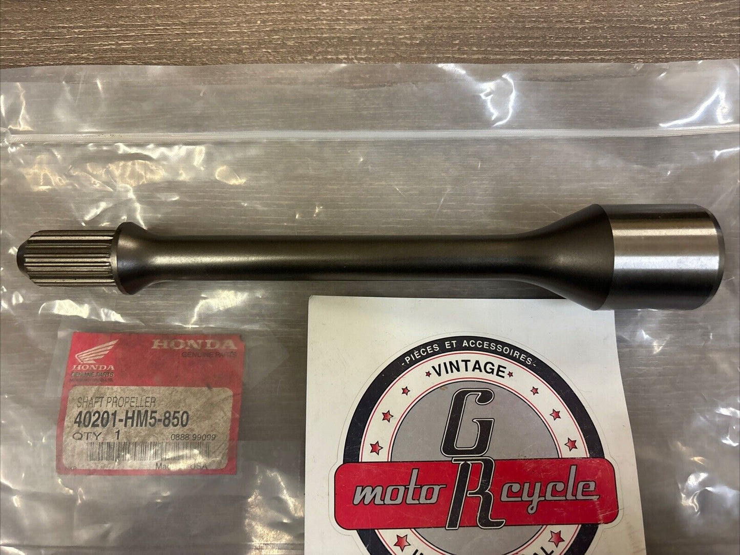 NOS Honda 1986 - 2000 TRX300 TRX300FW PROPELLER SHAFT 40201-HM5-850 H133