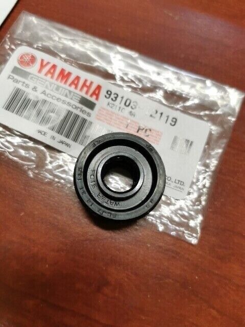 NEW NOS Yamaha YZ80 YZ125 YZ250 TZ250 WATER PUMP OIL SEAL 93103-12119-00 Y107