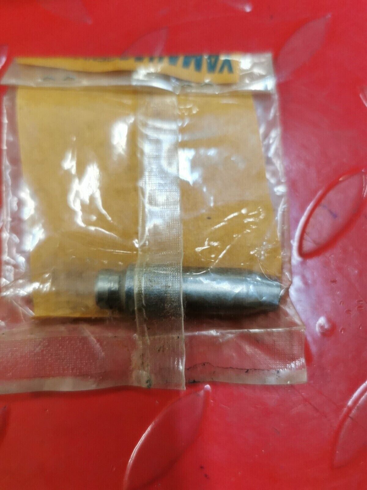 NOS Yamaha FJ1200 FJ1100 OVERSIZED INTAKE VALVE GUIDE 36Y-11133-10-00 Y25