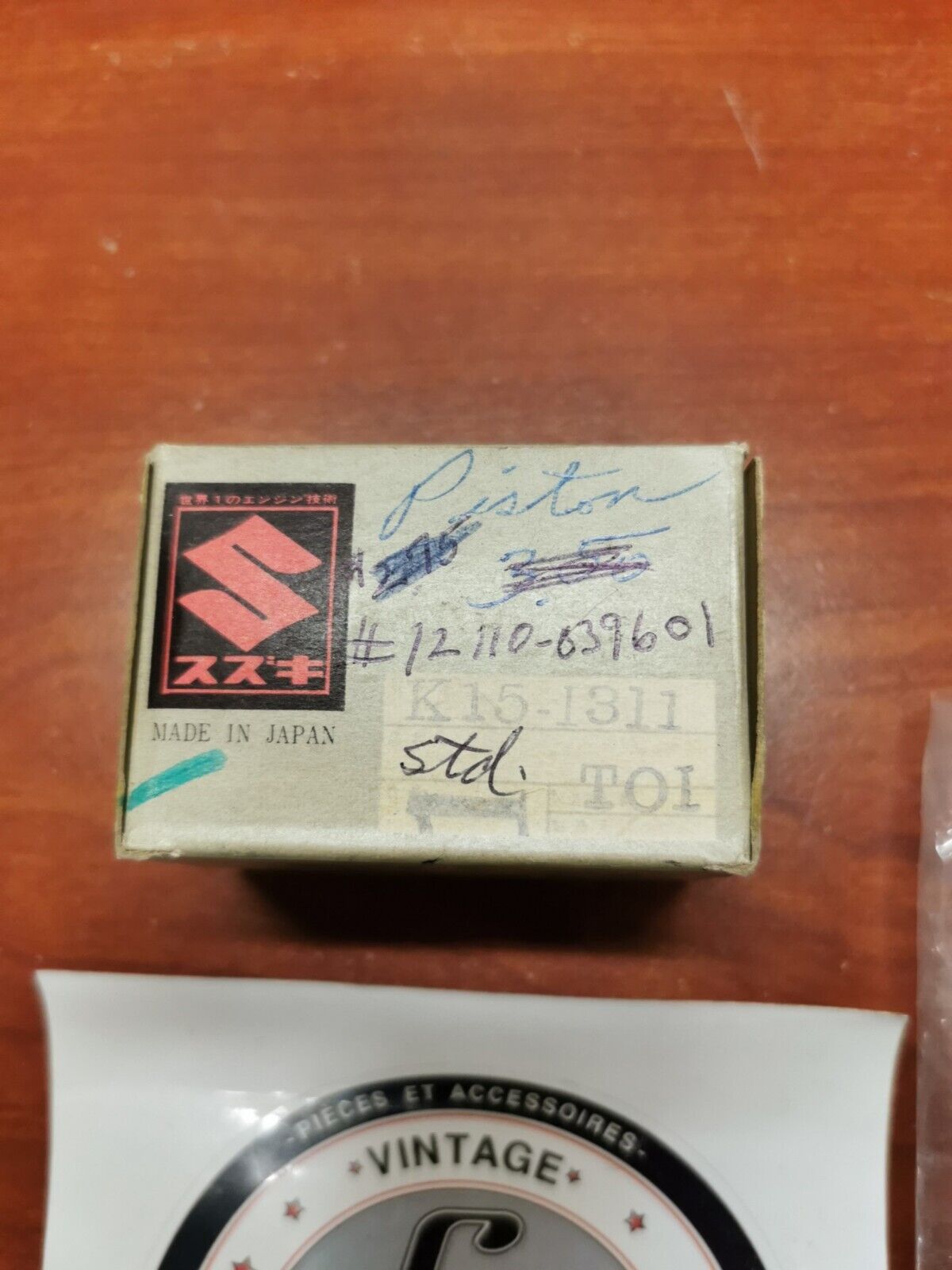 NOS Suzuki K10 K11 K15  PISTON STD 12110-03960 SUB. 12110-03002 S32