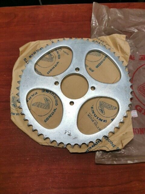 NOS Honda 1969 SL90 FINAL DRIVEN SPROCKET 41201-074-810 H98