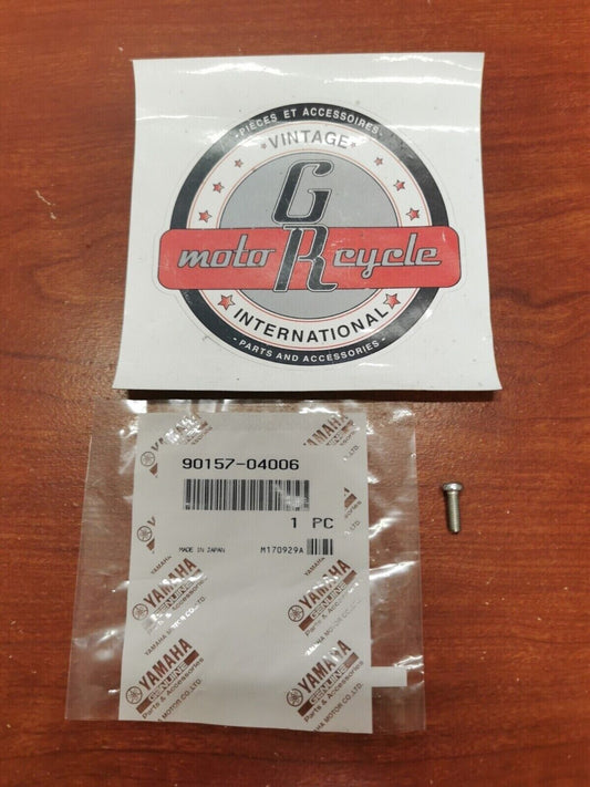 NOS Yamaha PAN HEAD SCREW 90157-04006-00 Y81