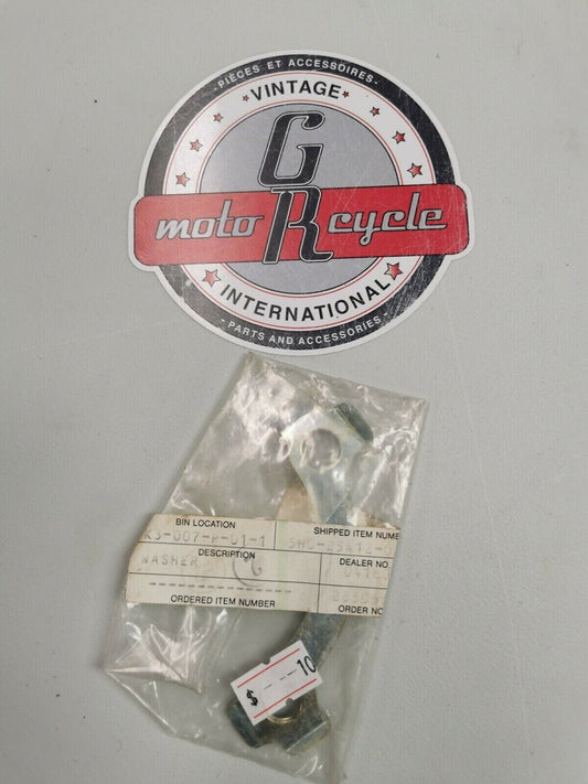 NOS Yamaha YT125 YT175 YTM200 SR185 WASHER 5H0-25412-00-00 Y4
