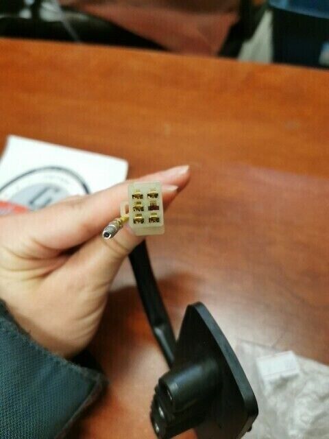 NOS Yamaha TW200 XT125 XT200 SOCKET CORD 15A-83509-00-00 SUB 15A-83509-01-0 Y105