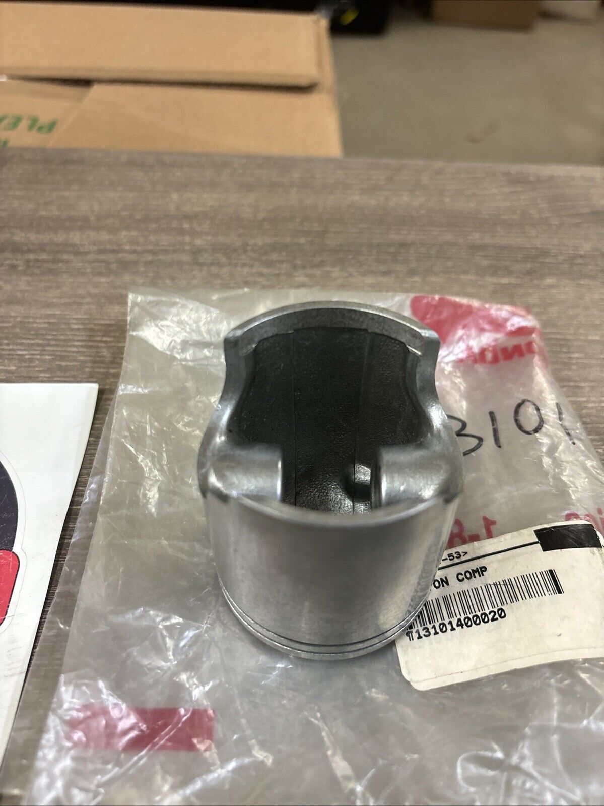 NOS Honda CR125M MT125R PISTON STD 13101-400-020 H136