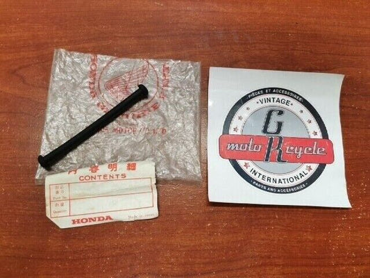 NOS Honda 1974 CR125M 1977 1978 MT125R SIDE COVER BAND 83503-360-000 H107