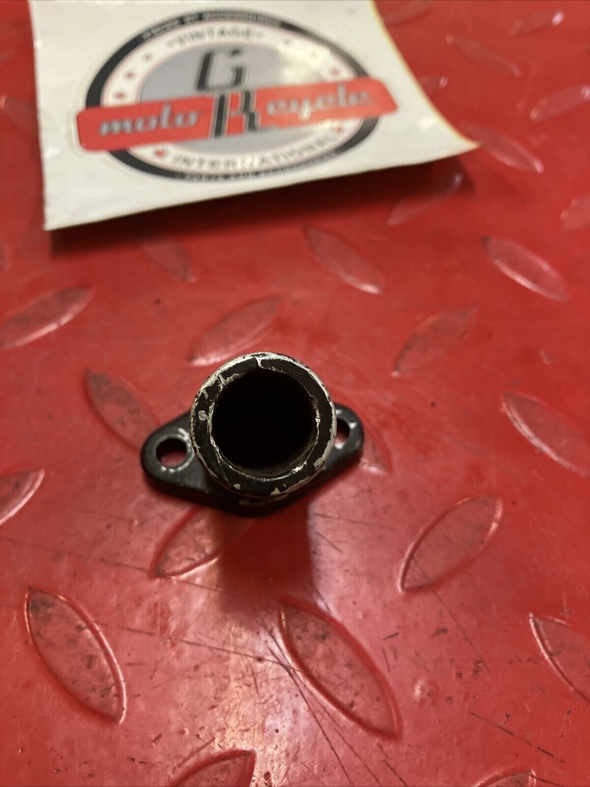 Kawasaki KX125 1983 cylinder water pump elbow flange