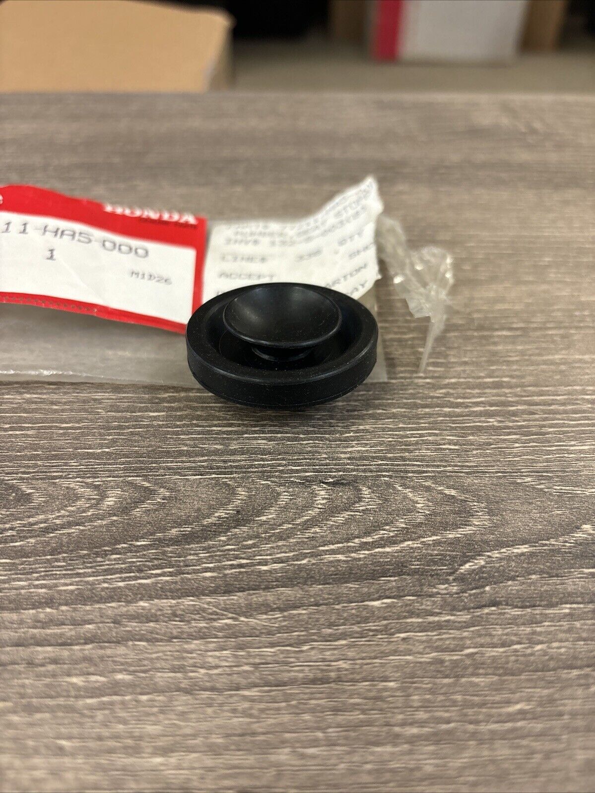 NOS Honda 1985 1986 ATC350X SEAT STOPPER RUBBER 77211-HA5-000 H134