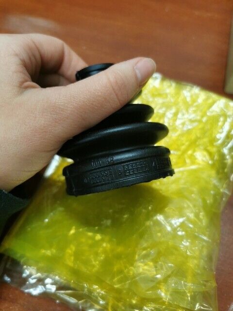NOS Kawasaki KVF360 KVF650 KVF700 FRONT AXLE DOJ BOOT 49006-0034 K38