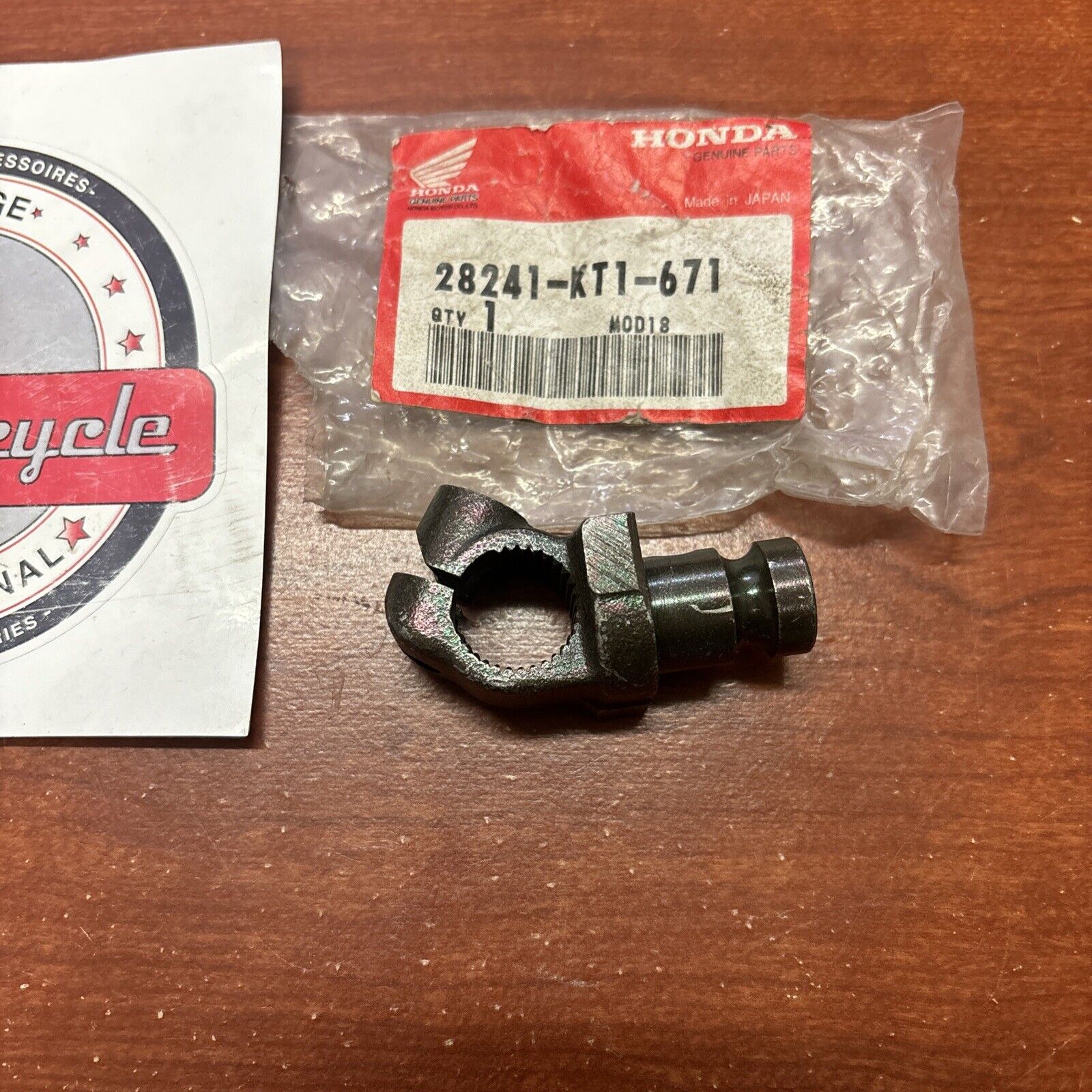 NOS Honda XLR250R XR250L XR250R KICK ARM JOINT 28241-KT1-671 H166