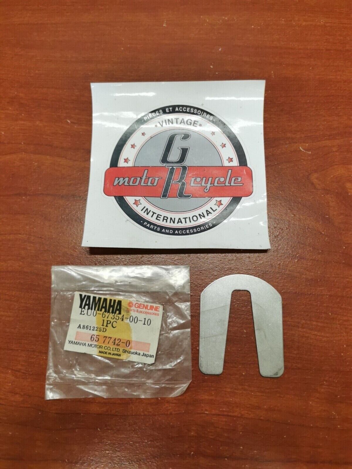 NOS Yamaha SHIM (T=1.0) EU0-67354-00-10 SUB. EU0-67354-D0-00 Y100