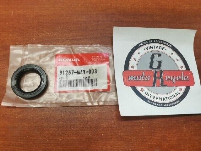 NOS Honda CB400 CB600 CB750 CBR1100  DUST SEAL (28X42X8) 91257-MAY-003 H103