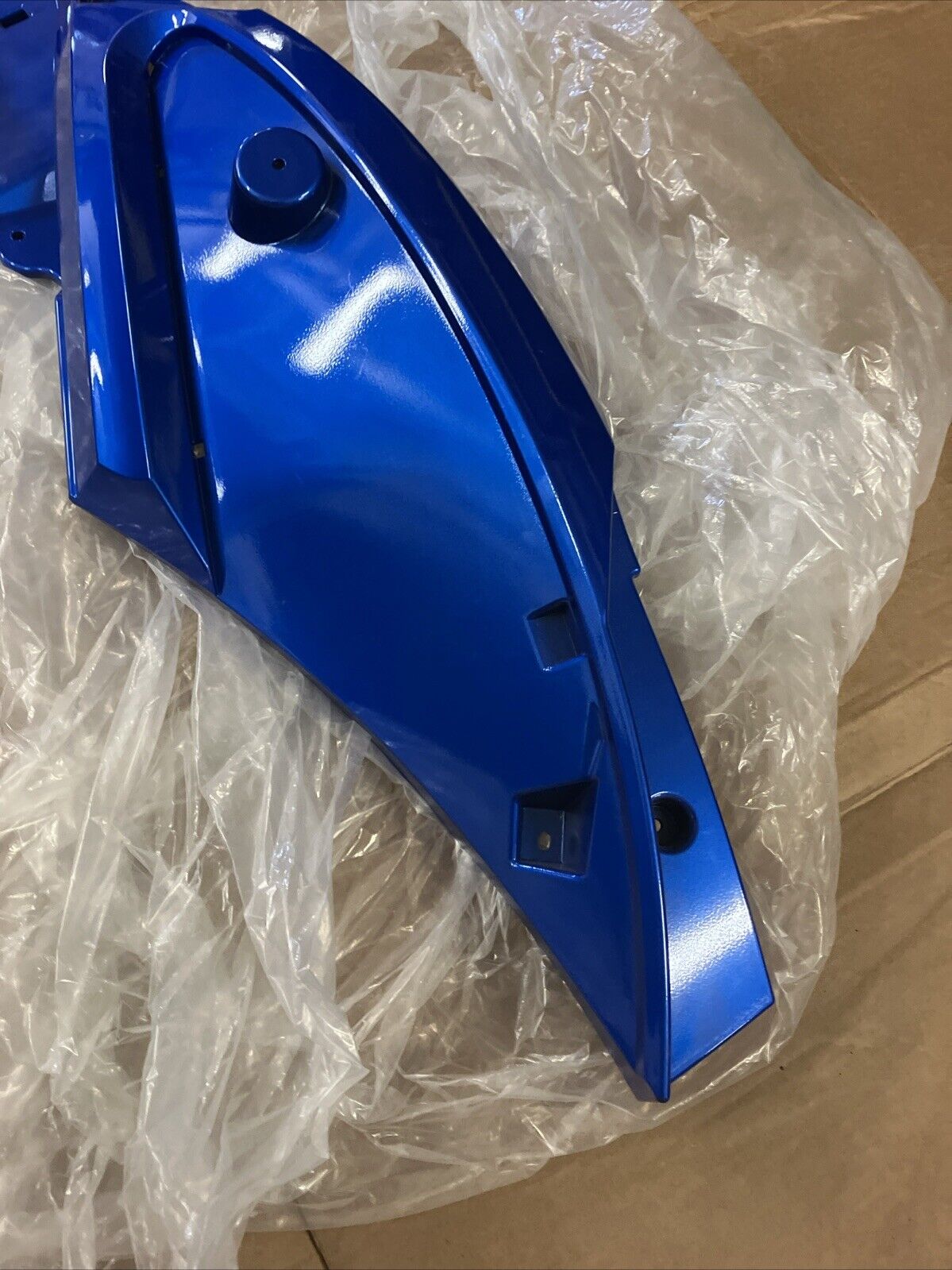 NOS Yamaha Wave Runner GX1800 FZR 2009 FZS 2010 2013 Side cover F2C-U377C-02-P4