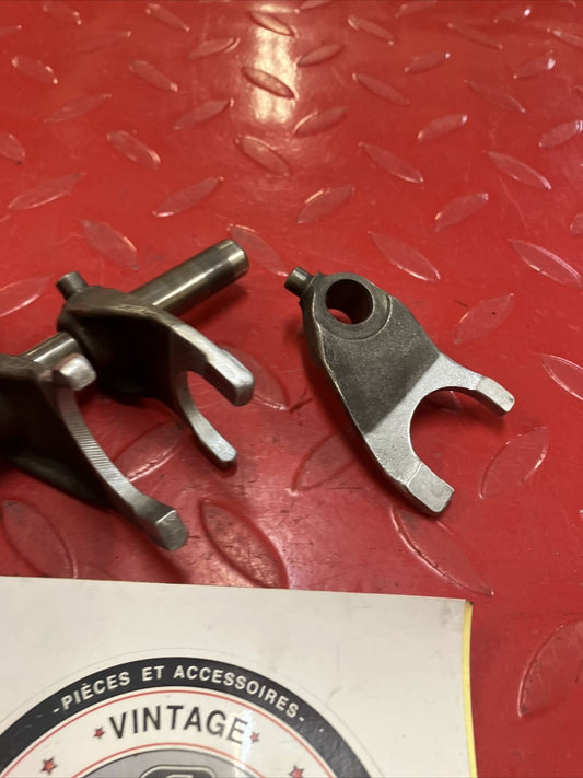 Honda XR80R 1986 transmission gearshift gear shift forks 24221-115-000