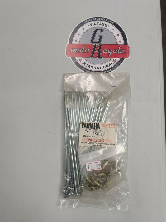 NOS Yamaha YZ 80 Spoke QTY.28 4J2-25304-00 Y4
