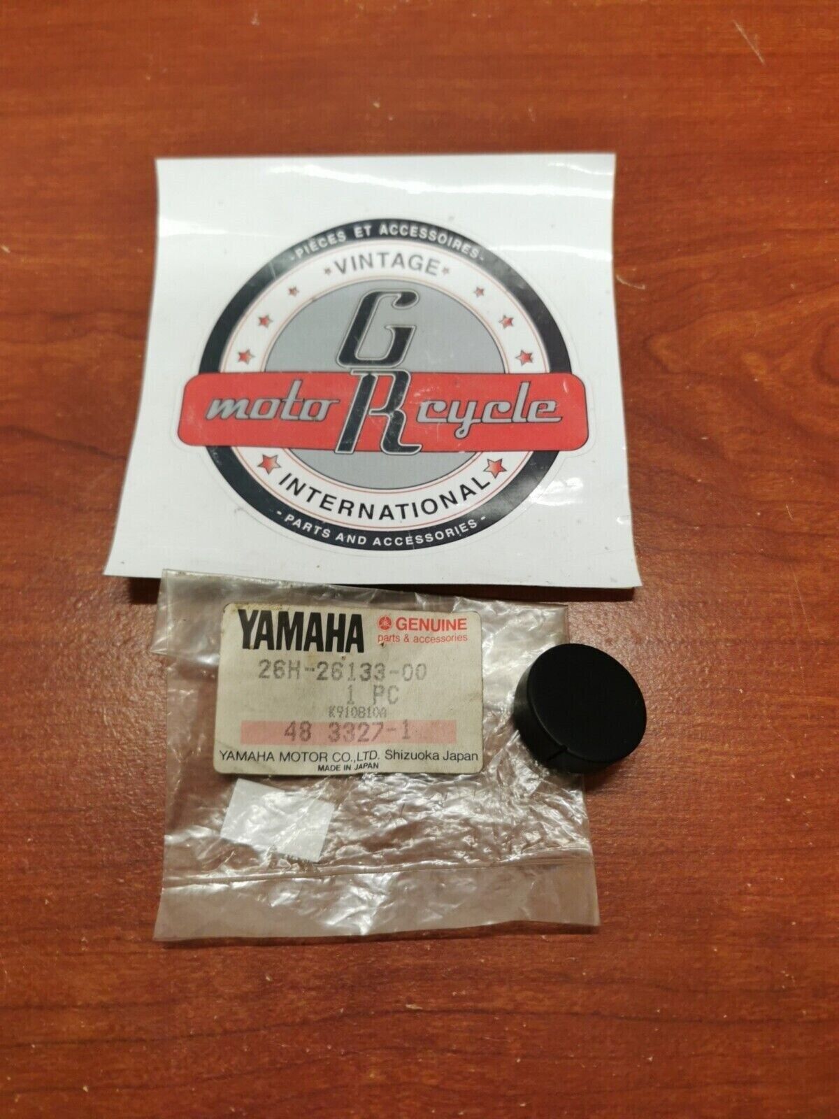 NOS Yamaha XVZ12 XVZ13 CAP 26H-26133-00-00 Y98