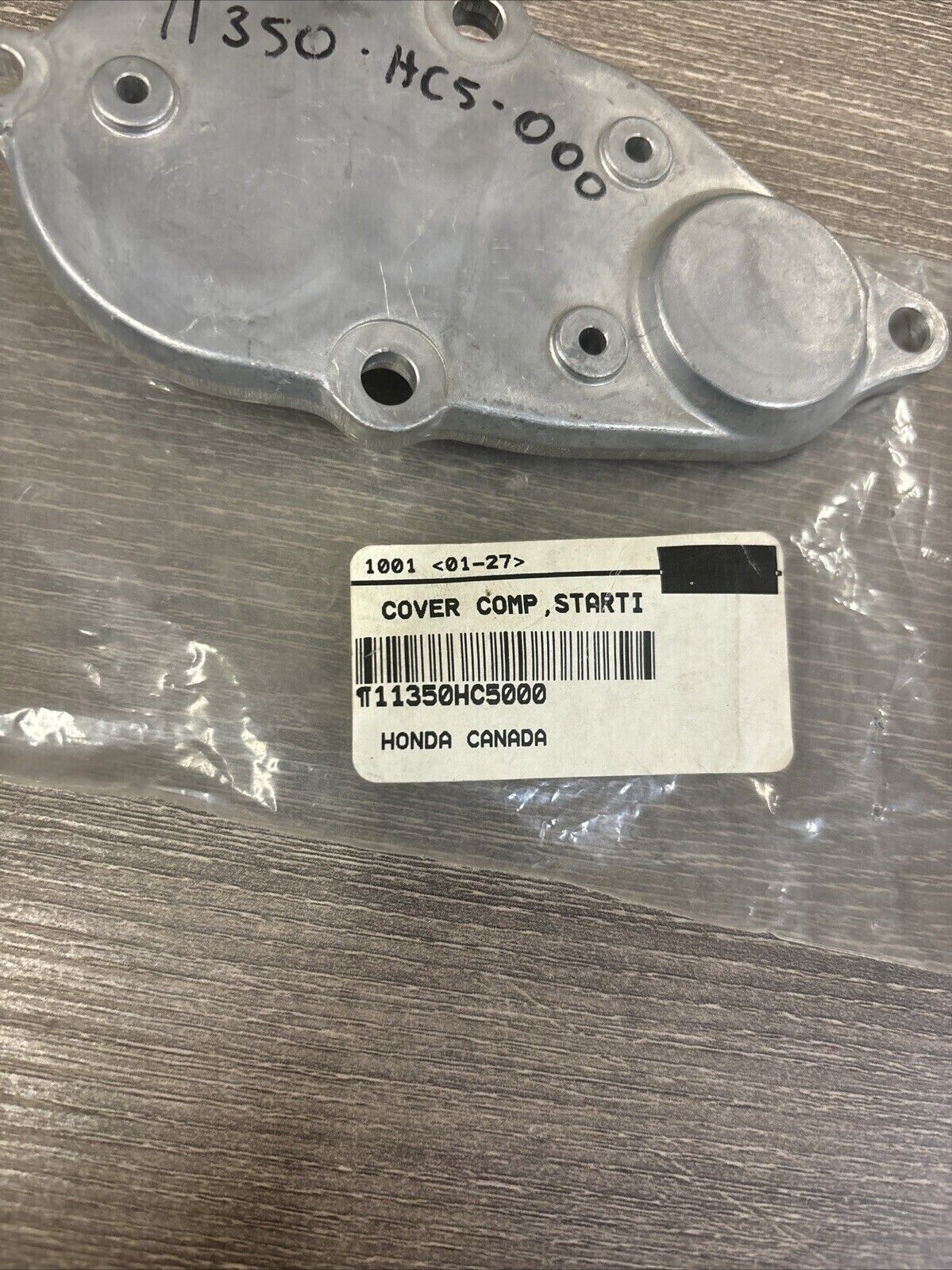 NOS Honda 1988 - 2000 TRX300FW STARTING GEAR COVER 11350-HC5-000 H117