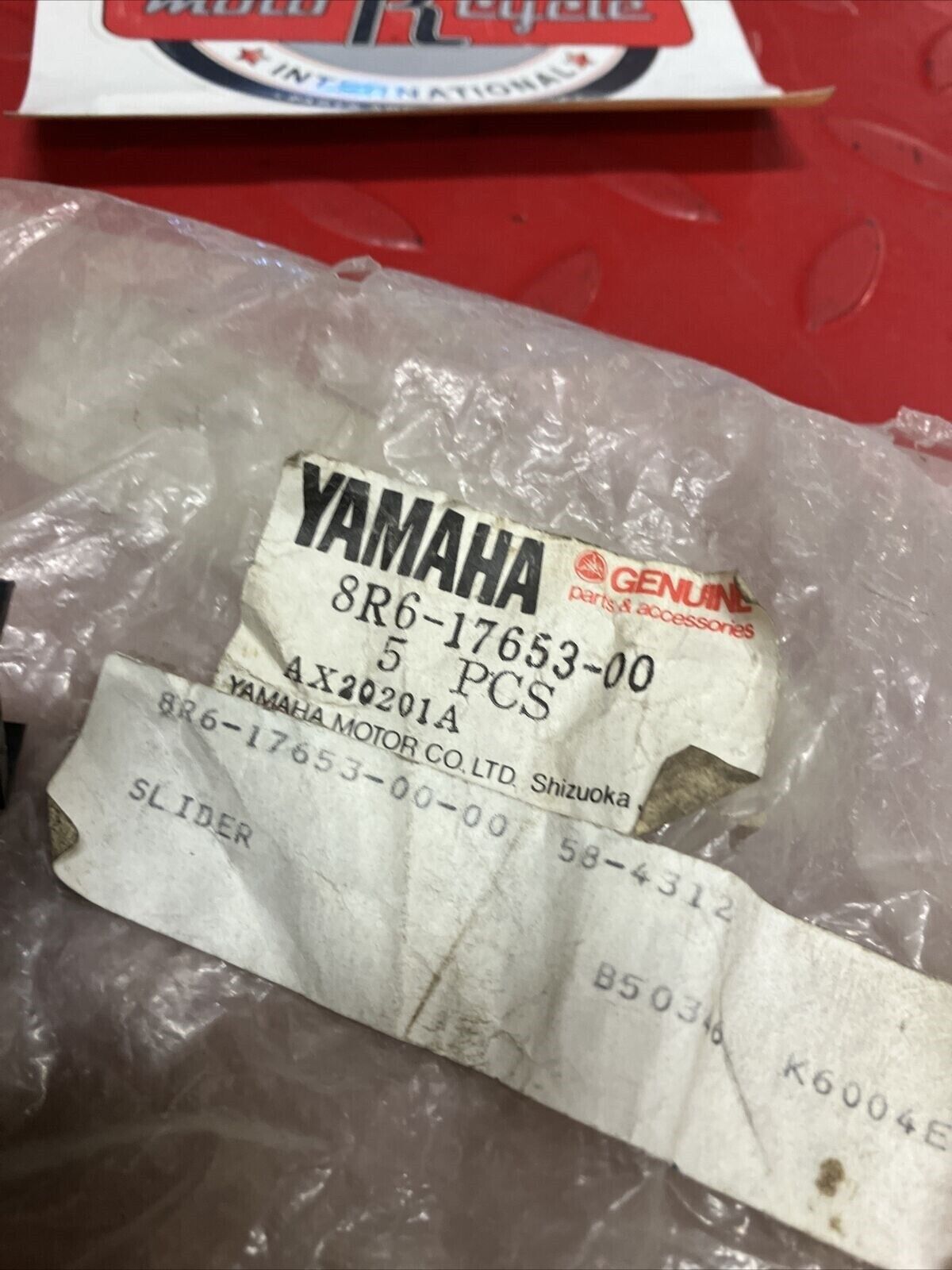 NOS YAMAHA SR540 1982 PRIMARY CLUTCH SHEAVE SLIDER 8R6-17653-00-00 Y59