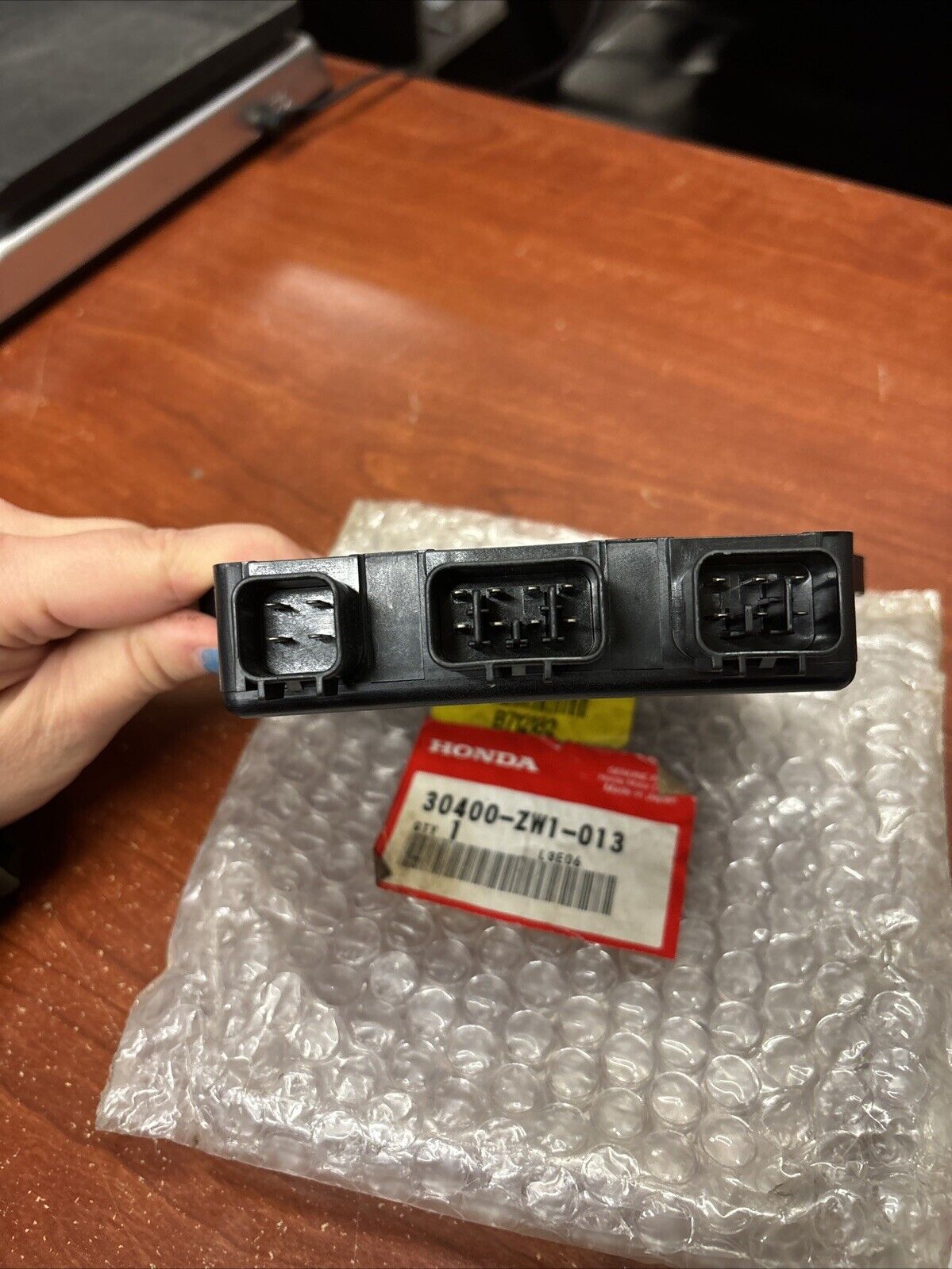 NOS Honda BF75 BF90 IGNITION CONTROL MODULE CDI 30400-ZW1-013 H181