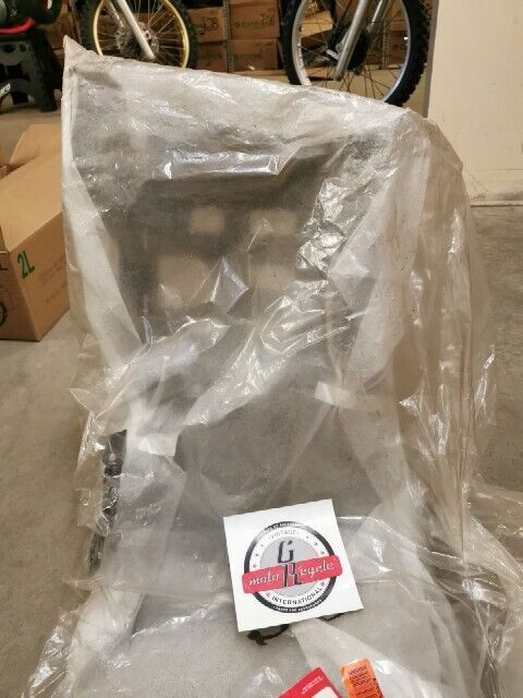 NOS Honda TRX650 TRX680 REAR FENDER RIGHT SPLASH GUARD 80121-HN8-000ZA