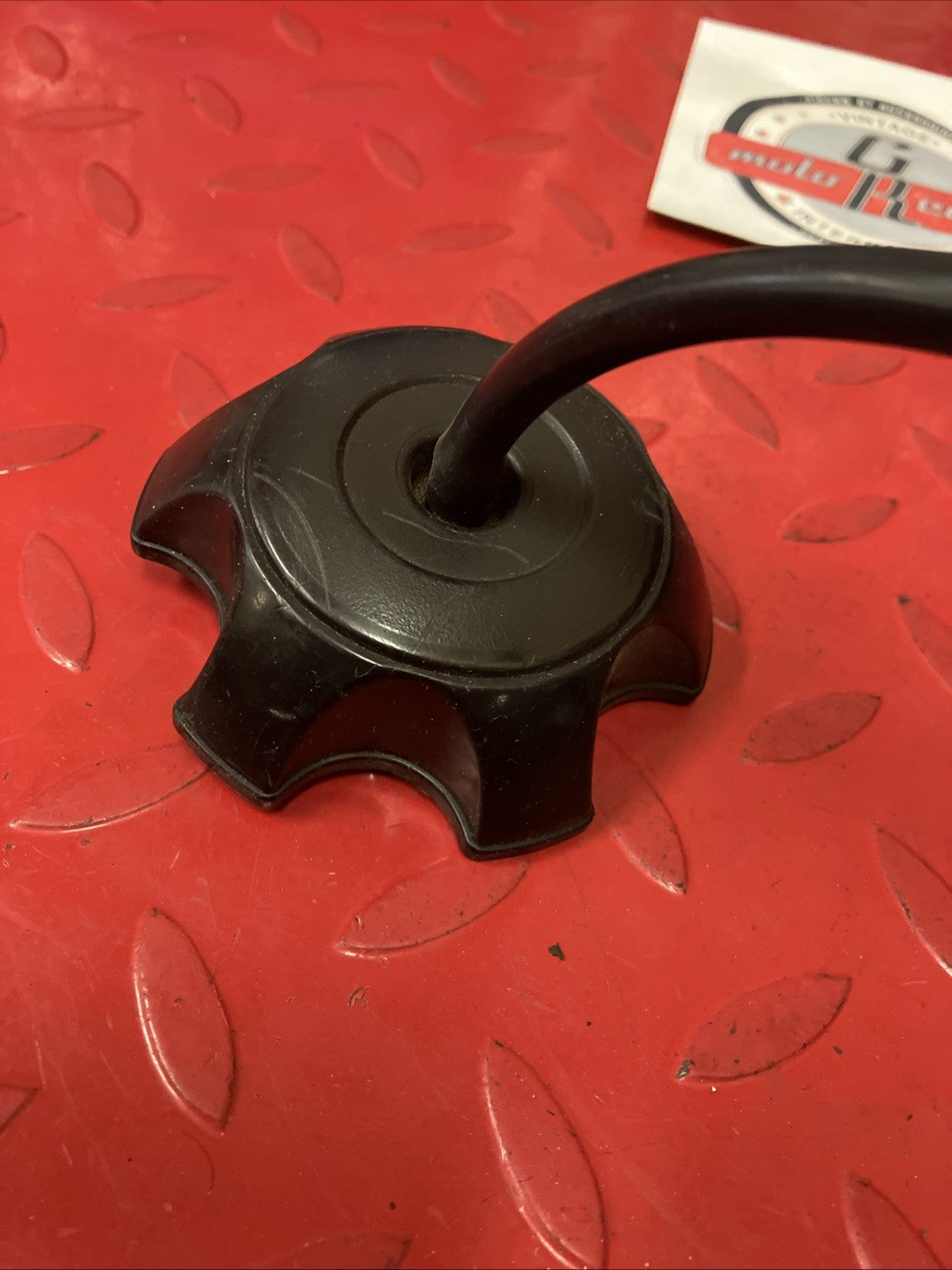 Honda CR250R 1984 Fuel tank gas cap cover CR125R CR500R