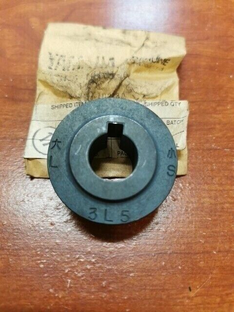 NOS Yamaha LC50 MA50M PW50 QT50 YF60S YT60 SPACER 3L5-16181-01-00 Y119