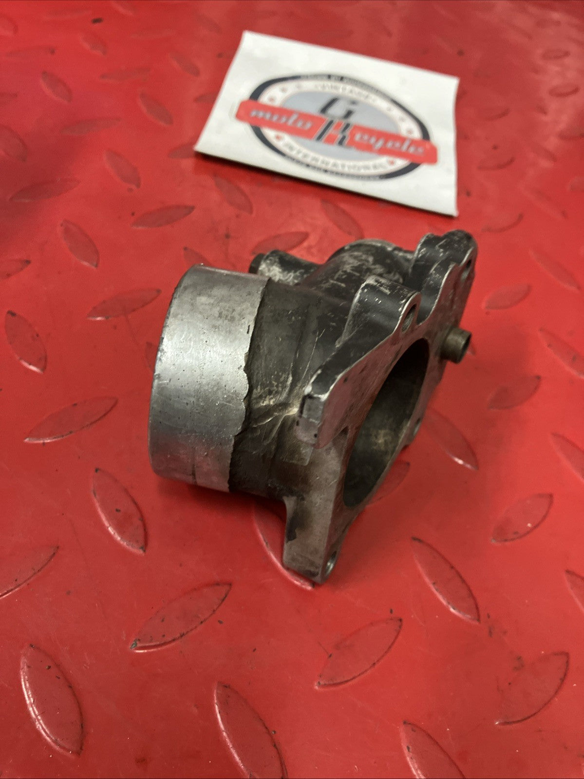 Honda CR250R 1984 Cylinder exhaust manifold atac sub chamber