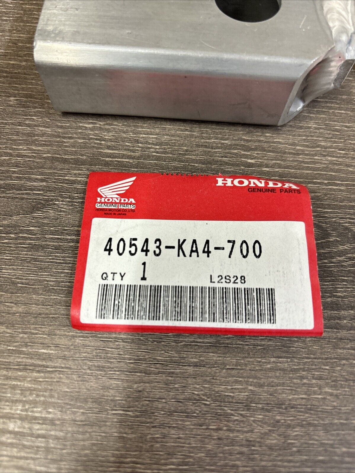 NOS Honda CR125 R CR250 R CR480 R CR500 R CHAIN ADJUSTER 40543-KA4-700 H127