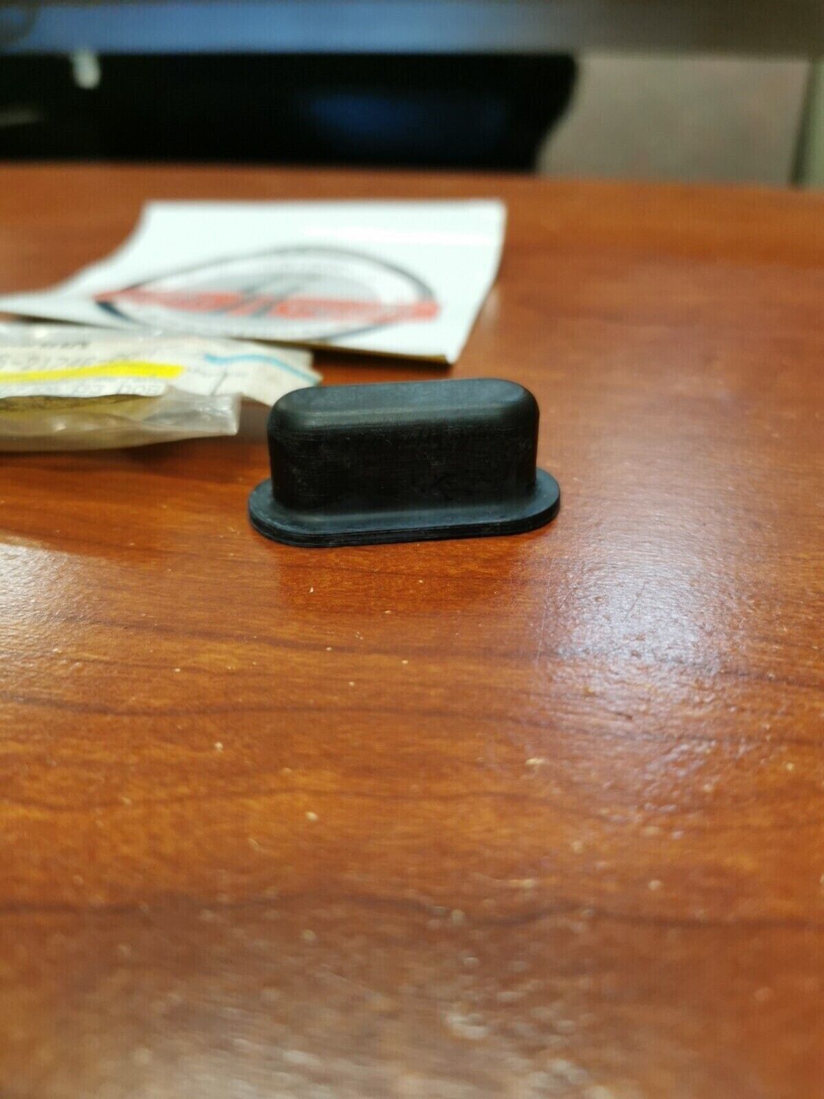 NOS Yamaha 1992 1993 FJ1200 1980 - 1982 SR250 DAMPER 3Y6-21746-00-00 Y99