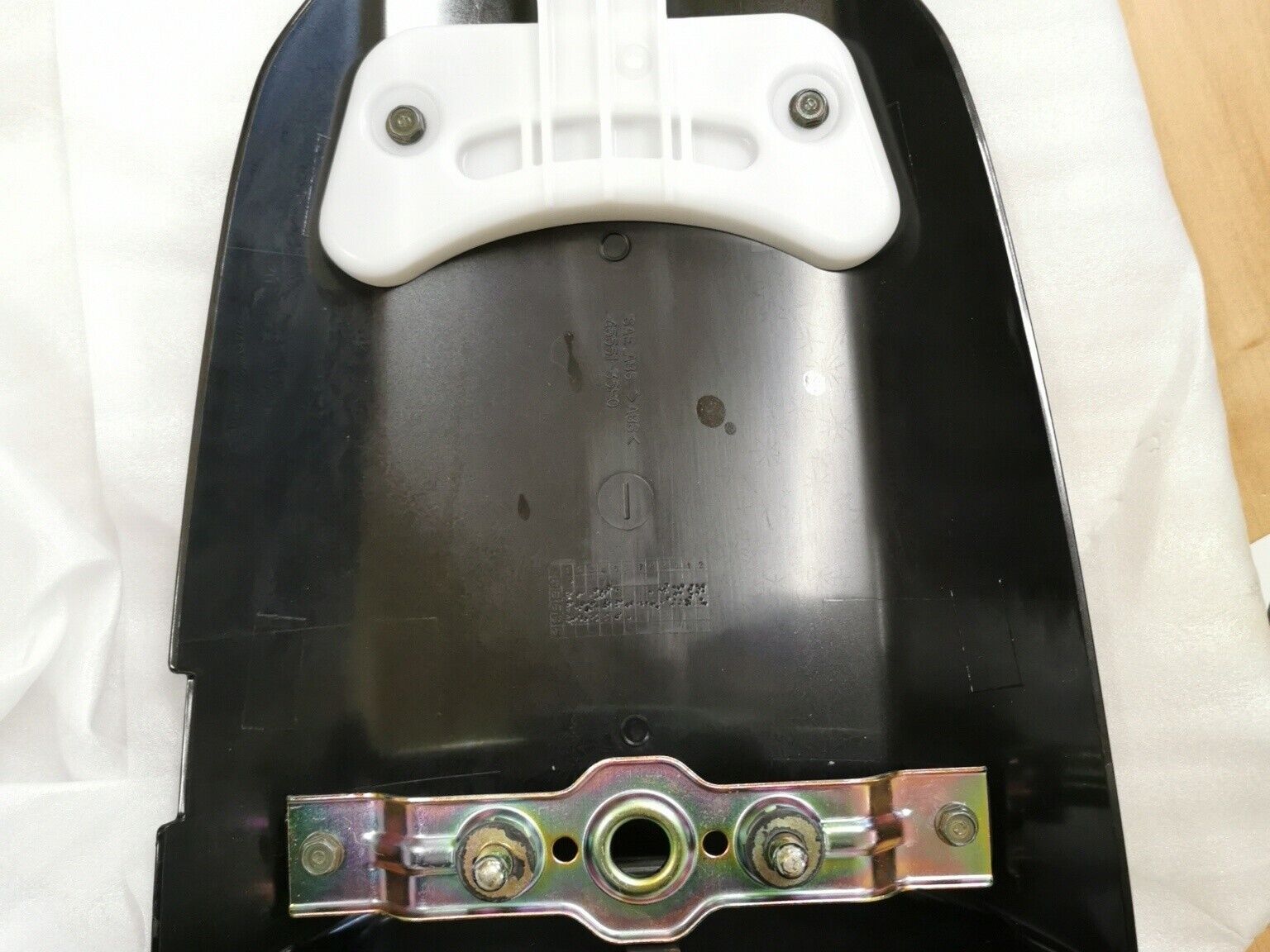 NOS Suzuki 2001 2002 GSX-R1000 SEAT TAIL BLACK 45551-35f0 45550-40F10-019 SB4