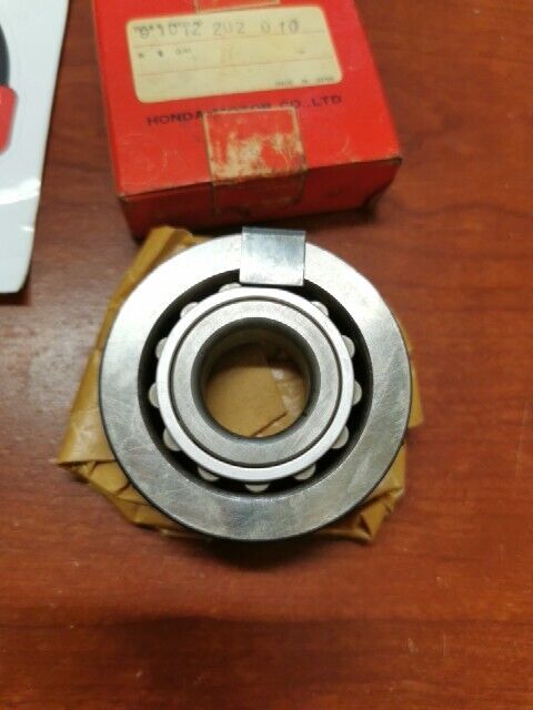 NOS Honda C92 C95 CA92 CA95 ROLLER BEARING 91012-202-010 H68