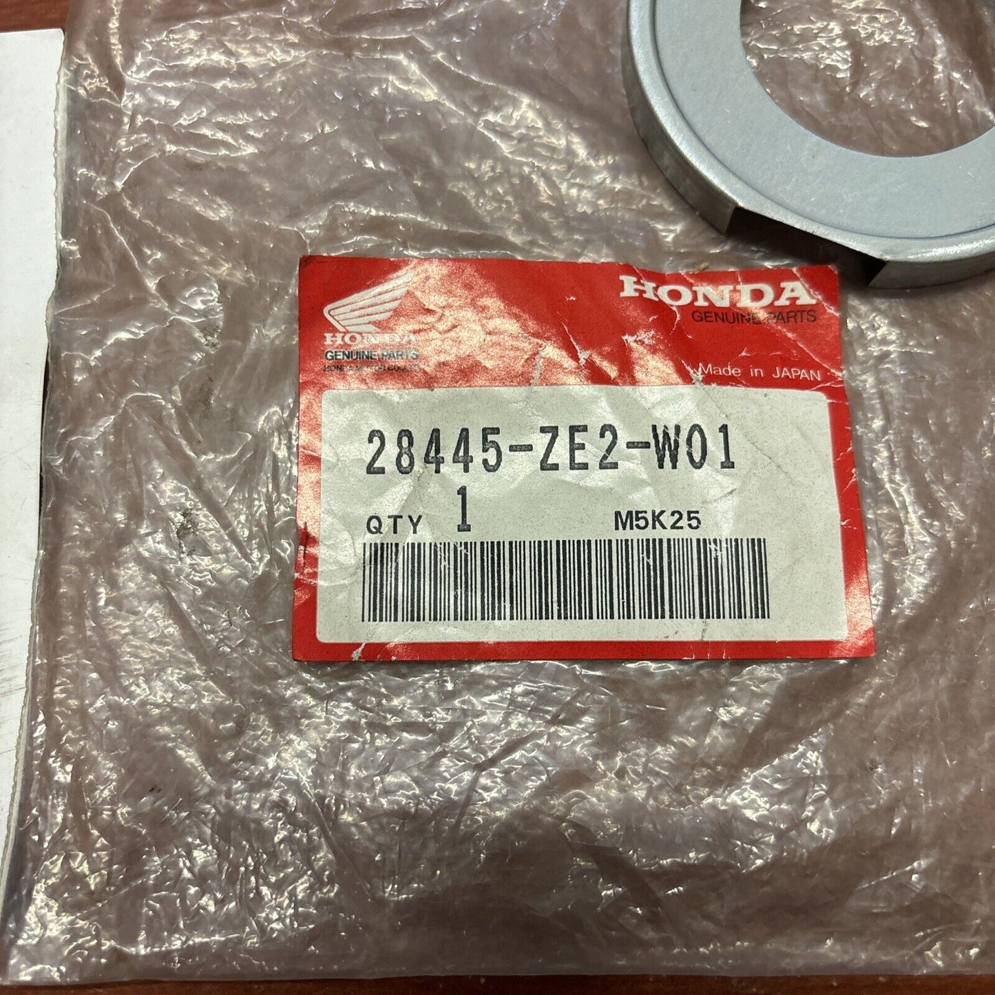 NOS Honda GXV270 K1 GXV610 SPRING HOLDER 13111-GC7-000 H167