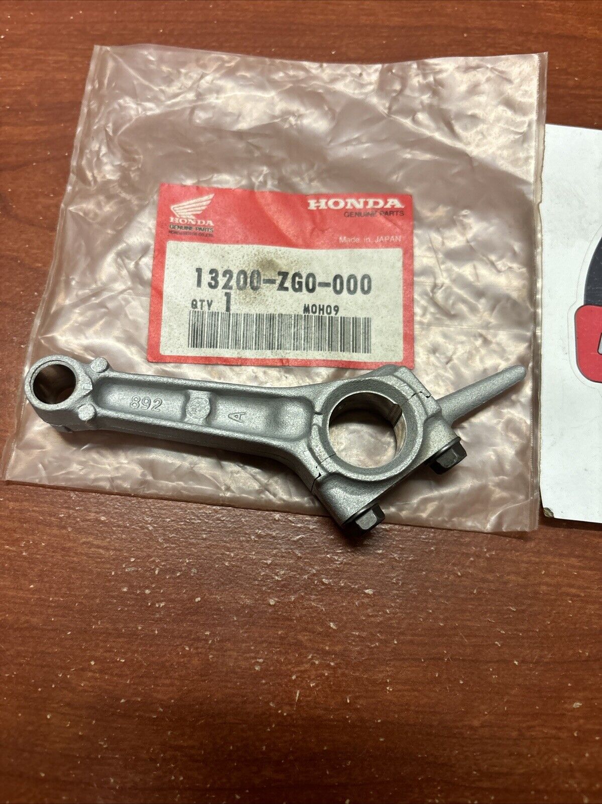 NOS Honda G100 GV100 EG650 F210 CONNECTING ROD (STD) 13200-ZG0-000 H182