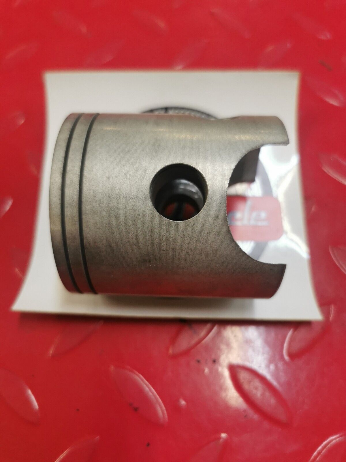 NOS Yamaha RD400 PISTON 3J7-11631-00-96 Y17