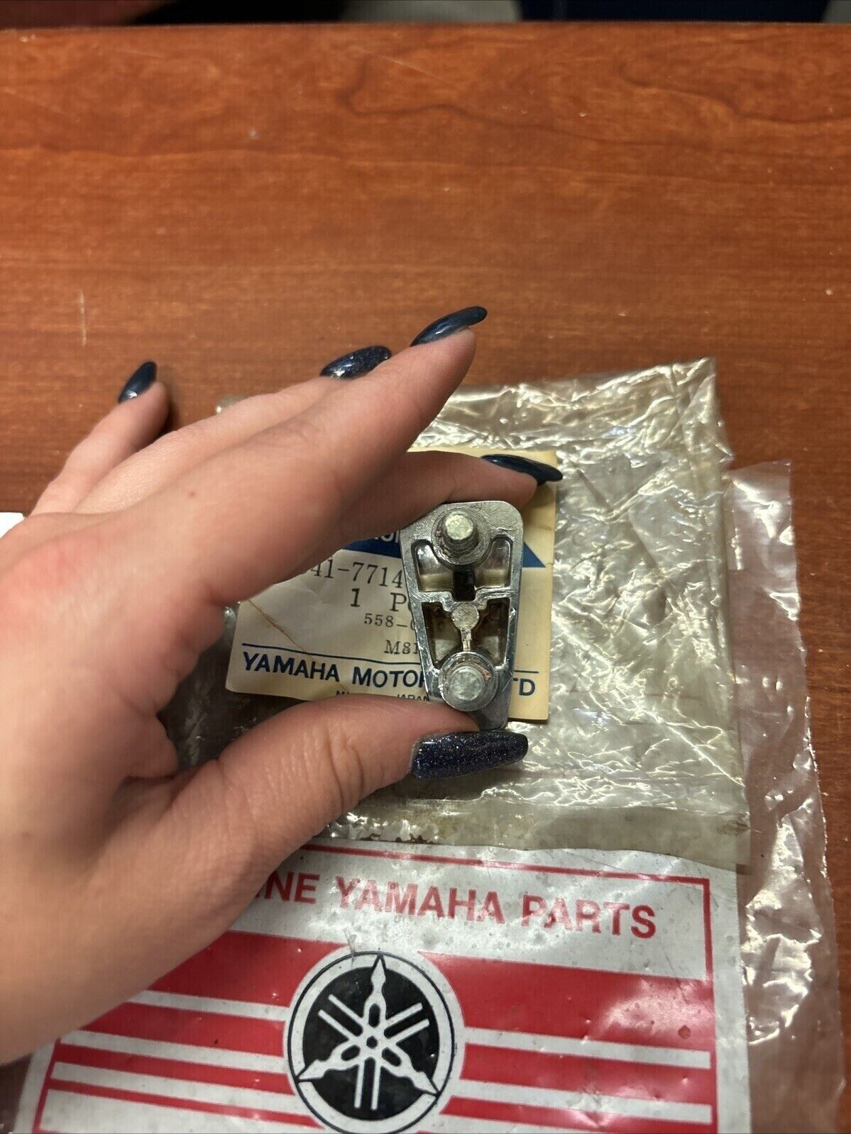 NOS Yamaha GP292 GP338 GP433 HINGE 841-77145-00-00 SUB 841-77140-00-00 Y178