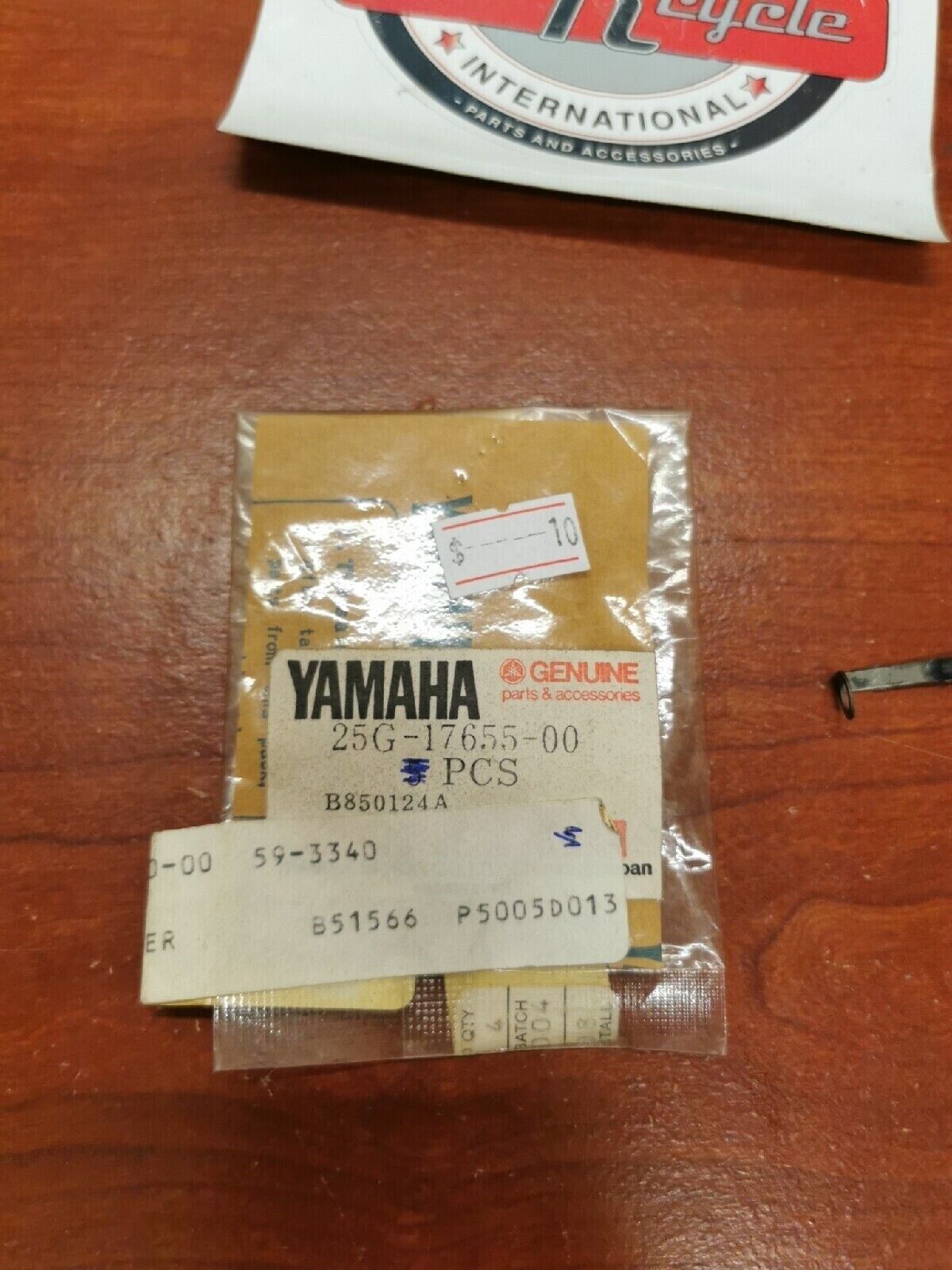 NOS Yamaha SLIDER DAMPER 25G-17655-00 Y71