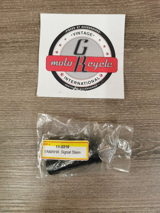 NOS Yamaha XJ550 XV750 VMX1200 XV250  Turn Signal Stem 11-2310 J27