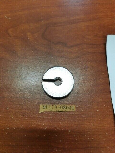 NOS Yamaha YZ250 NUT 90179-08041-00 SUB 90179-08148-00 SUB 90179-08030-00 Y109