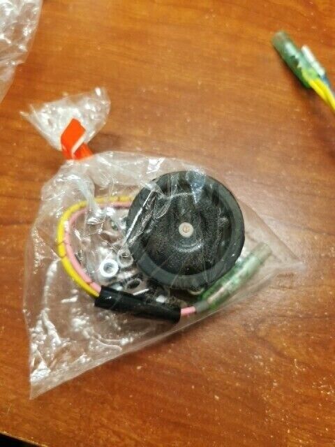 NOS Yamaha LEAD WIRE & DIGITAL TACHO 6YR-W0035-82 6Y5-2818R-32 6H5-83553-12 Y105