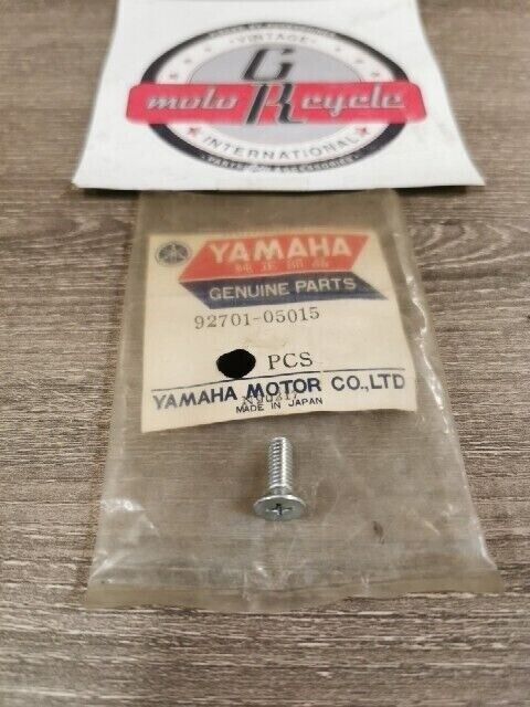 NOS YAMAHA PW50J 1982 PW50K 1983 DT1 1968 SCREW FLAT HEAD 92701-05015-00 Y158