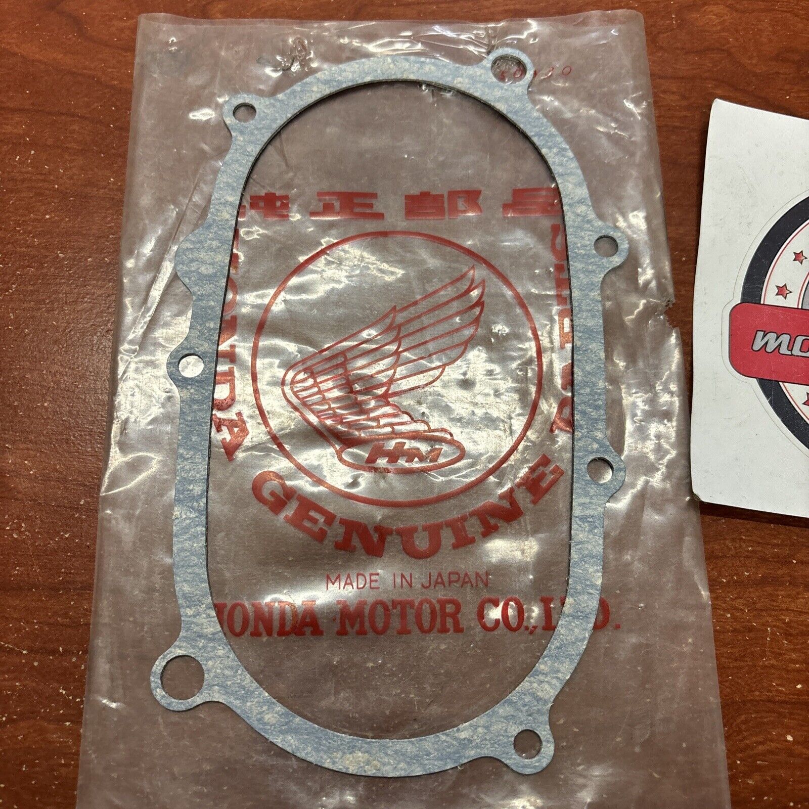 NOS Honda 1985 FL350R LEFT CRANKCASE COVER GASKET 11395-VM0-306 H147