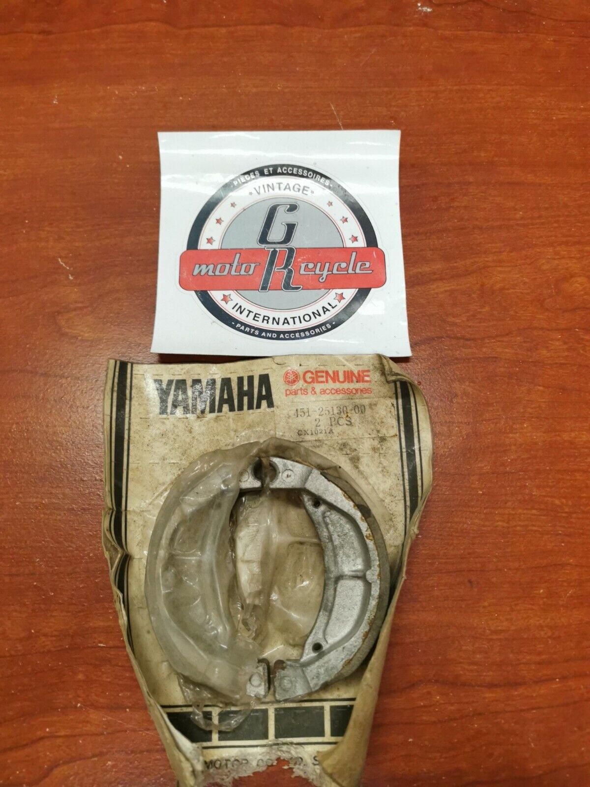 NOS Yamaha YZ80 PW80 BRAKESHOE SET 2PCS 451-25130-00-00 SUB. 451-W2535-00-00 Y86