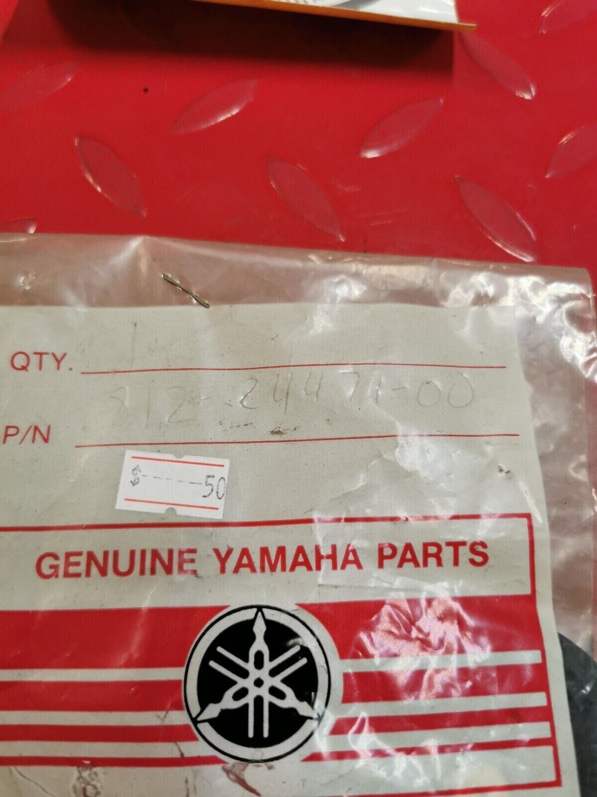 NOS Yamaha SL292 SW396 SW433 DIAPHRAGM MAIN 812-24471-00-00 Y25