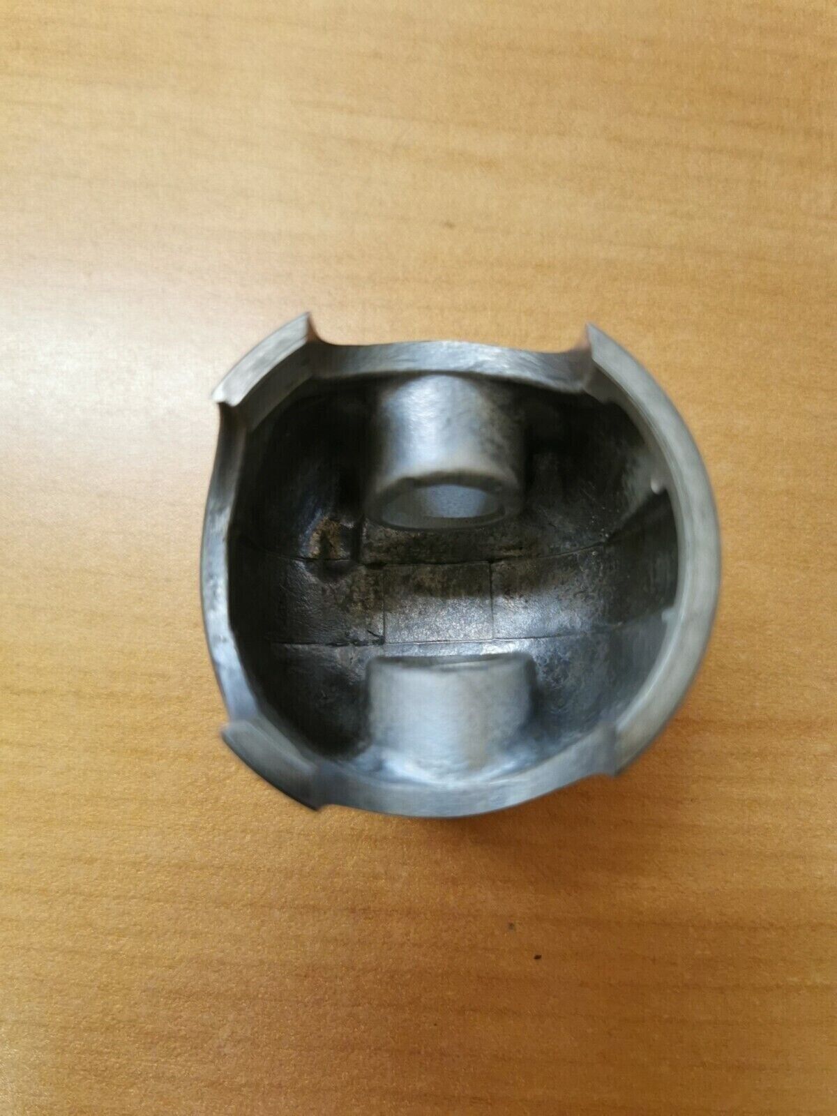 NOS YAMAHA YZ80 1981   PISTON 1 O/S 0.25   4V1-11635-00-00 Y45