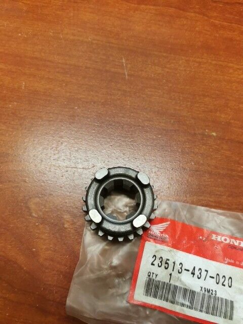 NOS Honda XL125 R S COUNTERSHAFT TOP GEAR (22T) 23513-437-020 H80